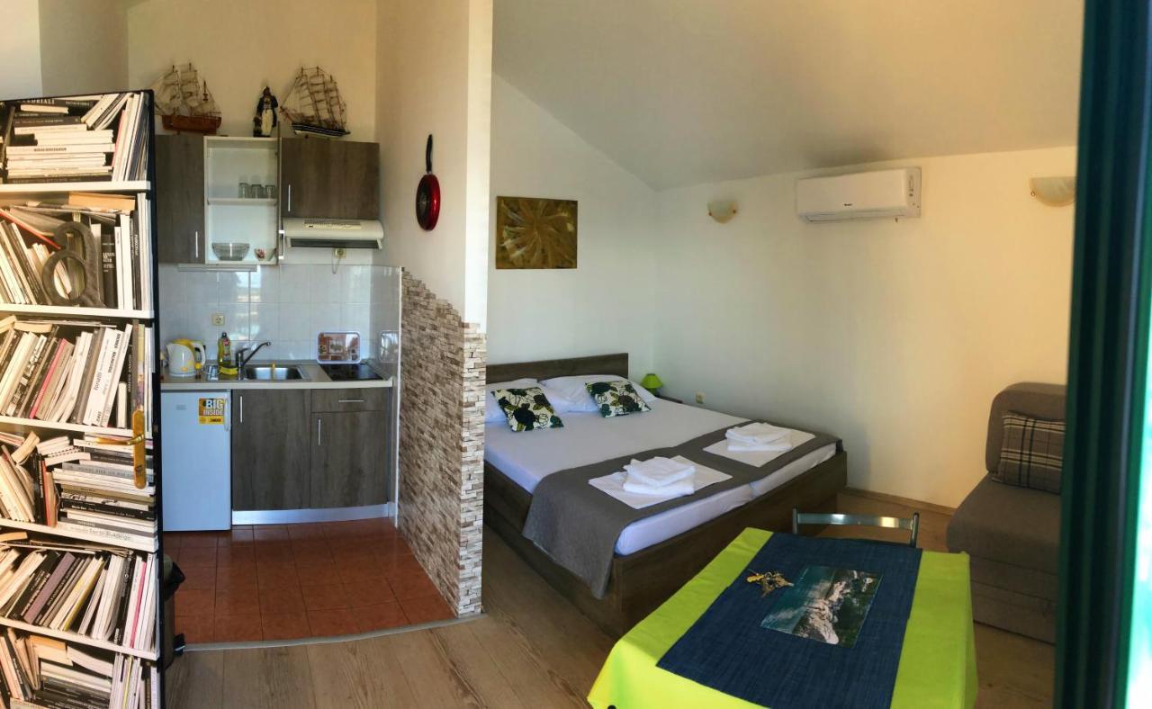 Apartman Iris 그라다츠 외부 사진